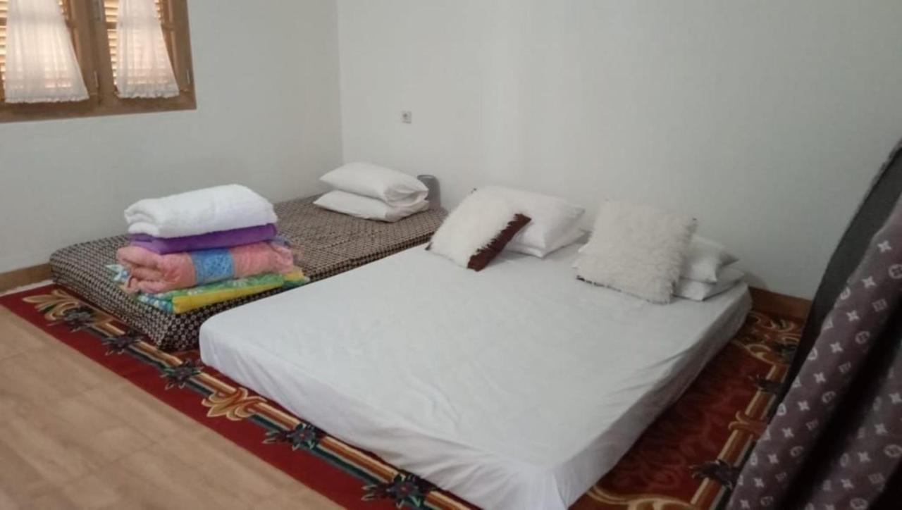Lembur Incu Syariah Villa & Resto Lembang Buitenkant foto