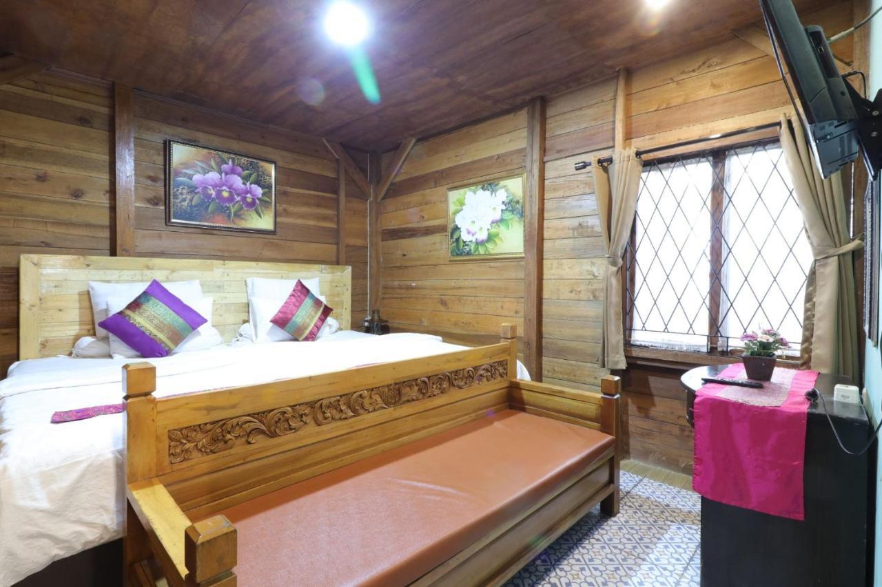 Lembur Incu Syariah Villa & Resto Lembang Buitenkant foto