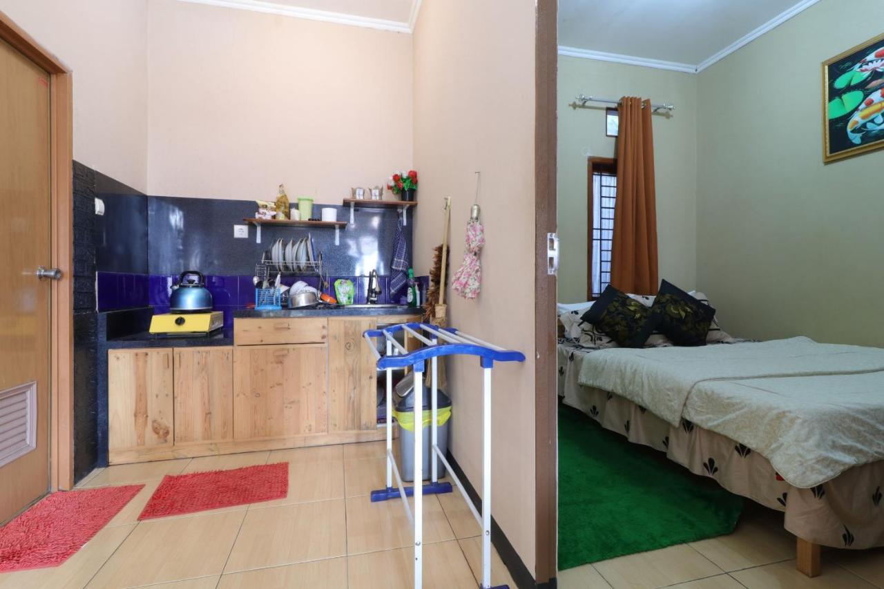 Lembur Incu Syariah Villa & Resto Lembang Buitenkant foto