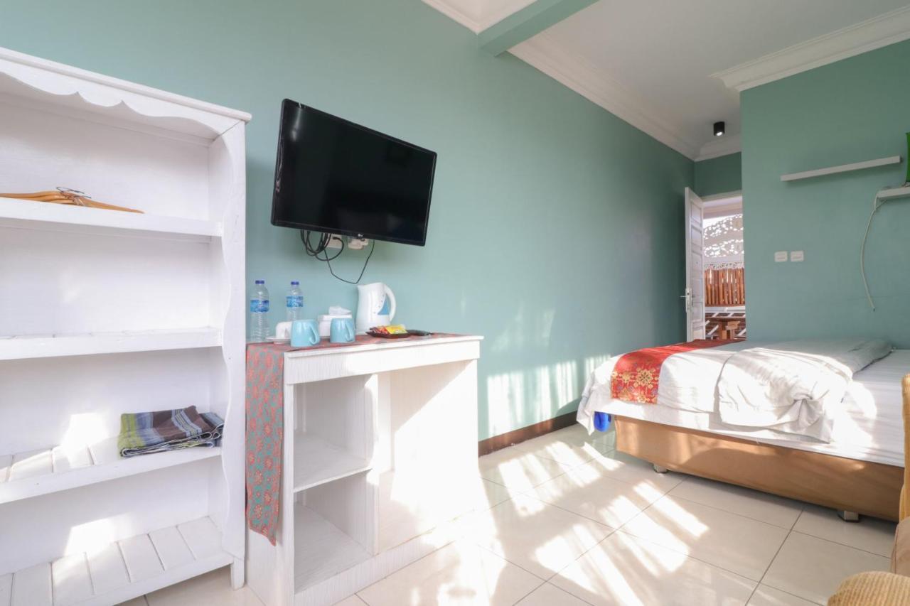 Lembur Incu Syariah Villa & Resto Lembang Buitenkant foto