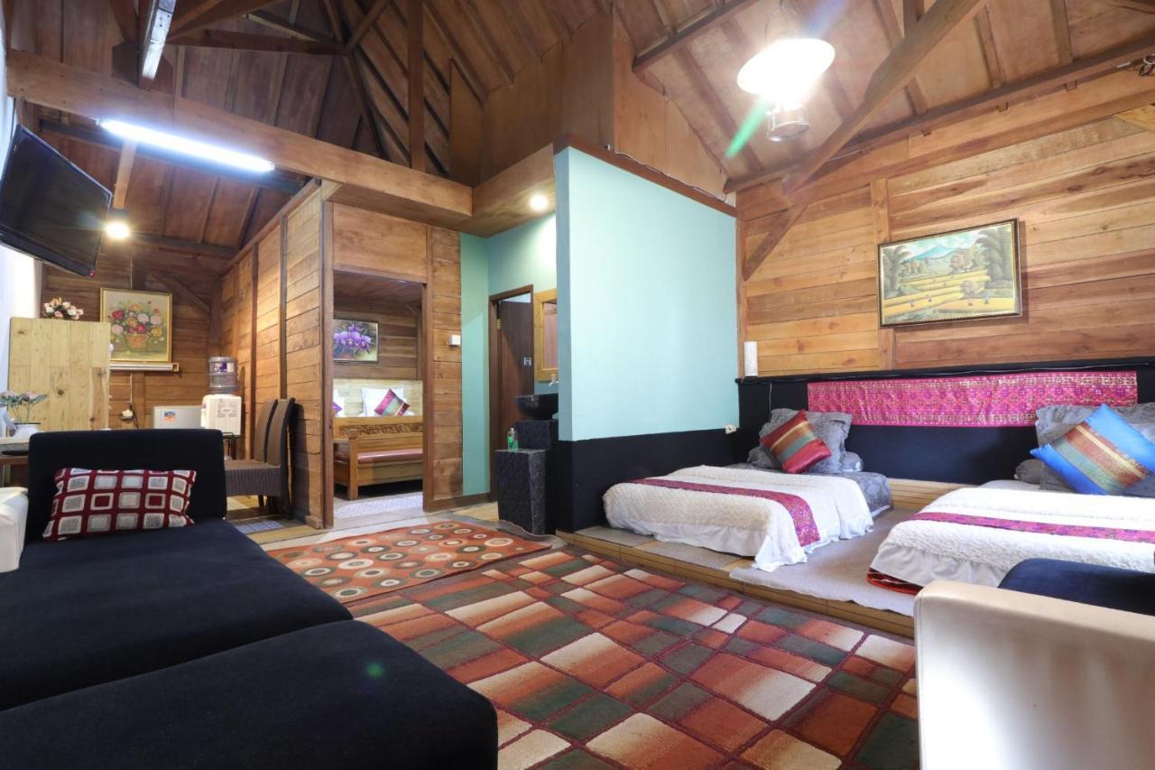 Lembur Incu Syariah Villa & Resto Lembang Buitenkant foto